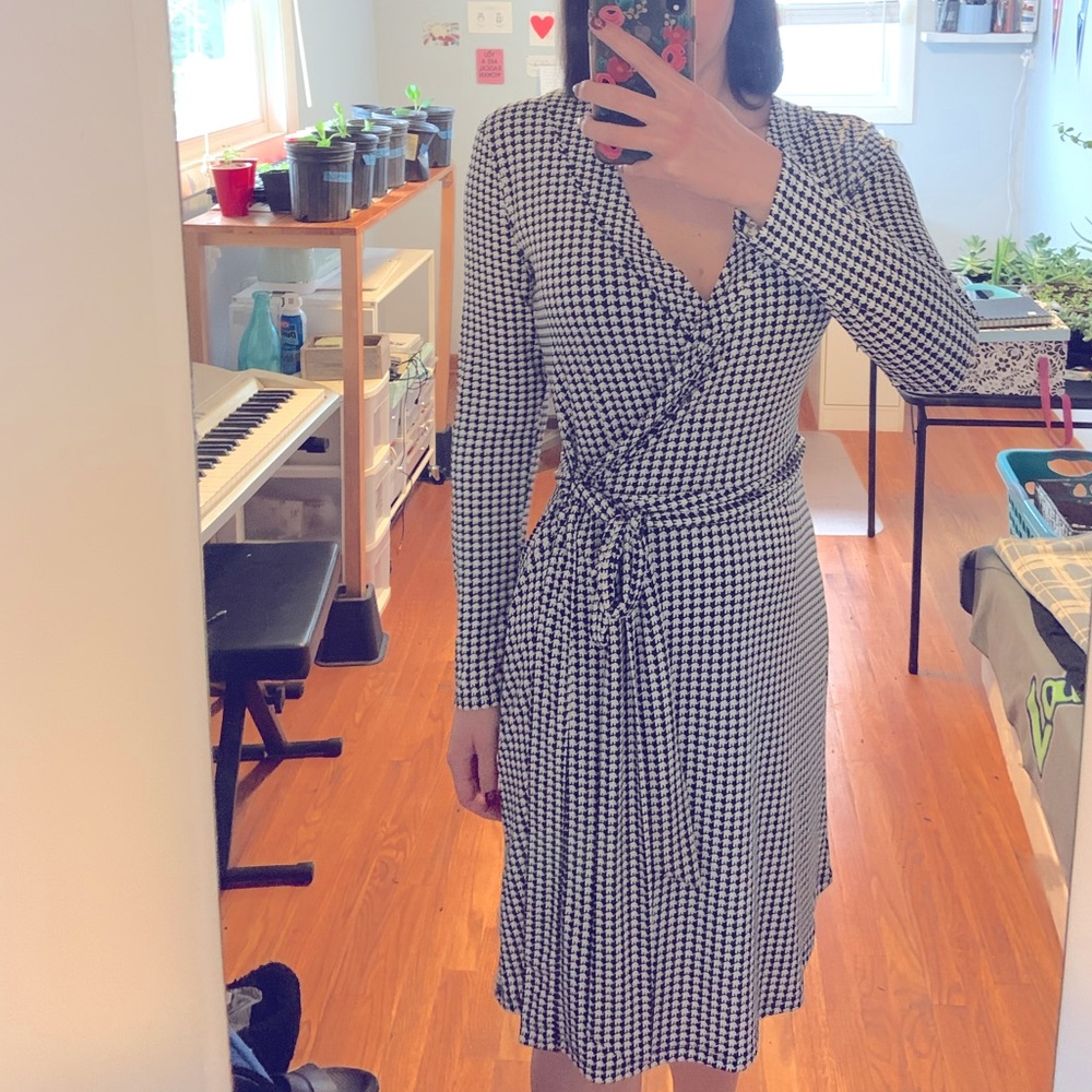 Banana Republic long sleeve wrap dress with elephant pattern